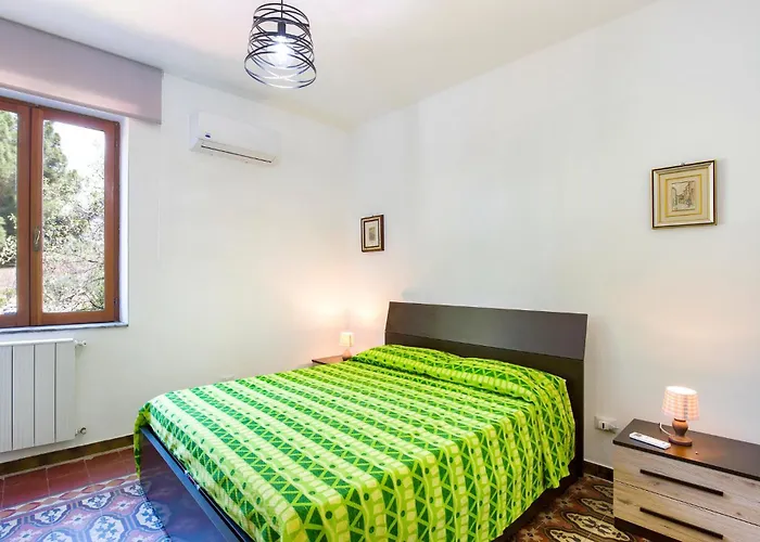 Casa de Férias Cozy In With Wifi Saline Joniche